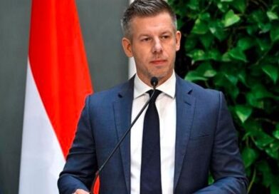 Vége a diplomatikus üzengetésnek, Magyar Péter olyat mutatott Áder Jánosról, ami mindent boríthat