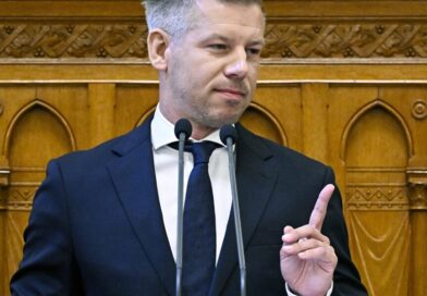 Jelentős változás jön: több adónemet is eltöröl a kormány