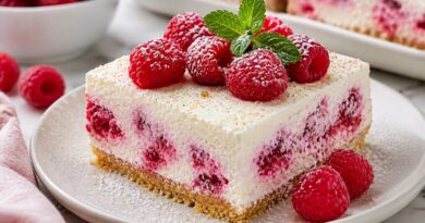 Sütés nélküli málnás-túrós sütemény recept