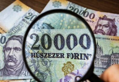 Automatikus a 100 ezer forint, de ha ezen a listán vagy, külön igényelned kell