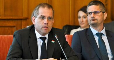 A jövő hétre is kezdeményezte a kormány a parlament rendkívüli ülésének összehívását