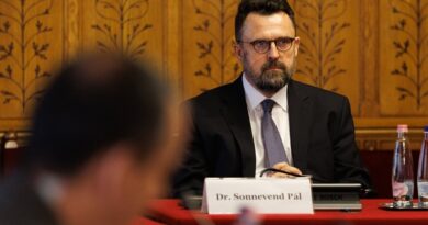 Megválasztották Sonnevend Pált alkotmánybírónak