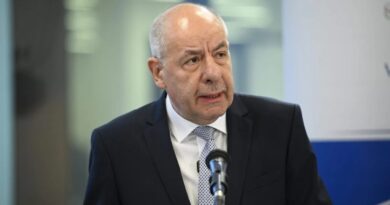 Sulyok Tamás szerint neki nincs oka a lemondásra