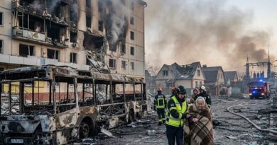 Buszok égtek, kórház sérült meg az éjszakai ukrajnai légitámadásokban