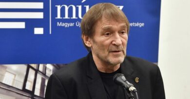 Cserhalmi György kapja meg a Magyar Érdemrend nagykeresztjét