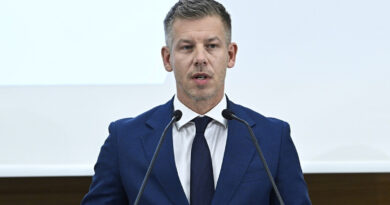 Rendkívüli bejelentést tett Magyar Péter: drasztikusan visszaesett a paksi atomerőmű teljesítménye, további döntések jönnek