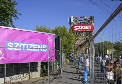 Rejtélyes rosszullétek Dj Oti koncertjén: néhány korty után több résztvevőnél is furcsa tünetek jelentkeztek