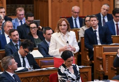Együtt a rászoruló családokért, a Tisza Párt képviselői iskolakezdési akciókat indítottak