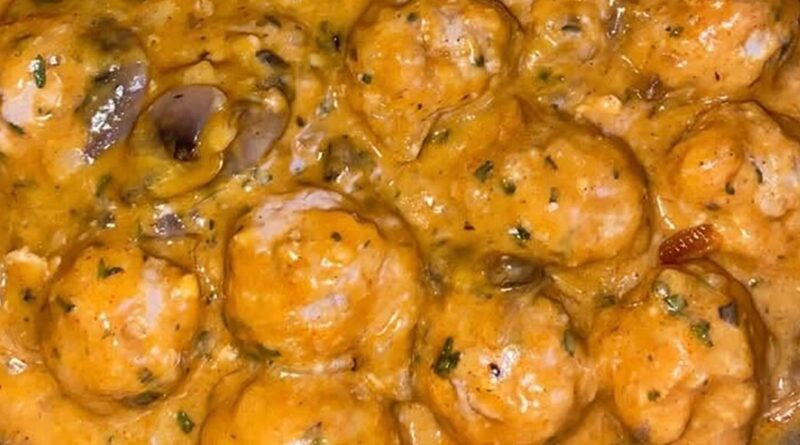 10 perces titok! ez a selymes krémes húsgombóc gombával felforgatja a hétköznapokat