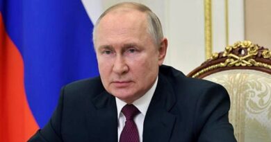 Az ukrajnai rendezésről és a kétoldalú együttműködésről tárgyal Vlagyimir Putyin