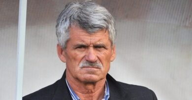 Csank János labdarúgóedző 80 éves