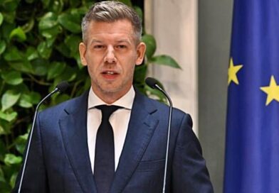 Magyar Péter és Andrej Babis négyszemközti tárgyalásával kezdődik az első cseh-magyar kormányülés Prágában